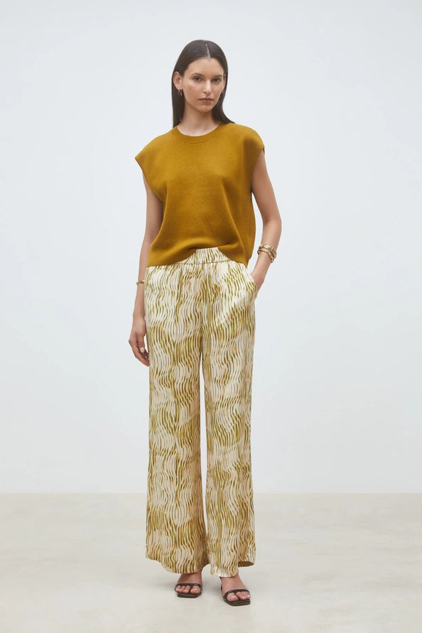 Plama Plain Sleeveless Jumper