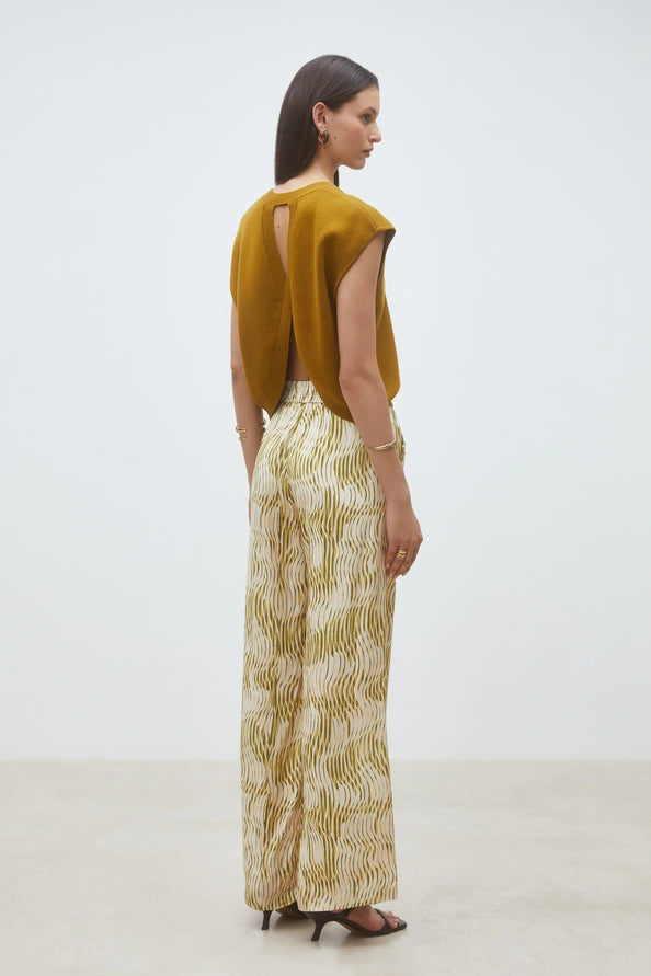 Plama Plain Sleeveless Jumper