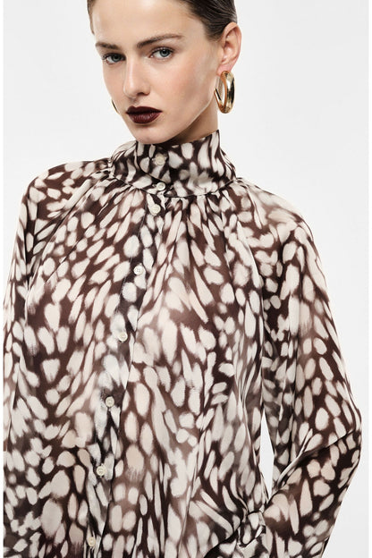 Wide abstract print shirt with high collar