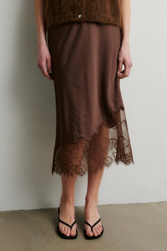 Wila Lace Midi Skirt
