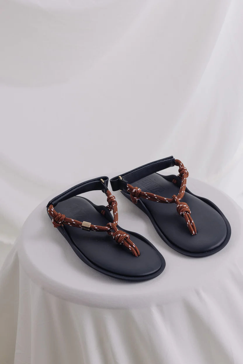 Flo Flat Flows Brown
